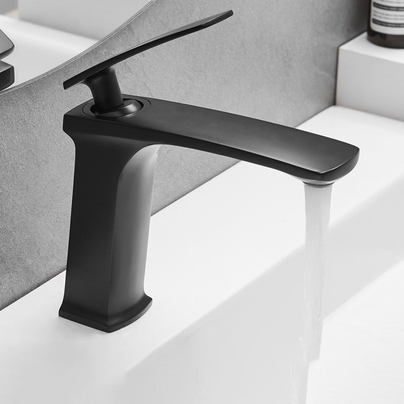 Full Brass 1 Handle Vessel Sink Bathroom Faucet Hot and Cold Water Faucet with Drain Clearhalo 'Bathroom Remodel & Bathroom Fixtures' 'Bathroom Sink Faucets' 'Bathroom Sinks & Faucet Components' 'bathroom_sink_faucets' 'Home Improvement' 'home_improvement' 'home_improvement_bathroom_sink_faucets' 6957454