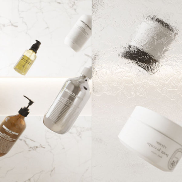 Minimalist Fixed Semi-partition Water Ripple Glass Shower Screen Clearhalo 'Bathroom Remodel & Bathroom Fixtures' 'Home Improvement' 'home_improvement' 'home_improvement_shower_tub_doors' 'Shower and Tub Doors' 'shower_tub_doors' 'Showers & Bathtubs' 6968528