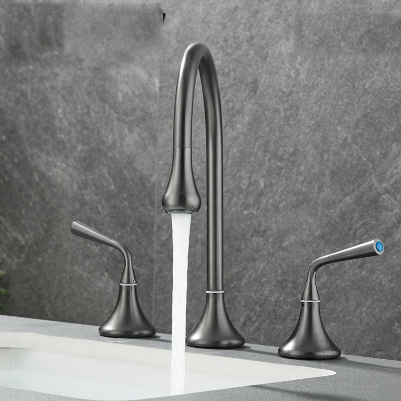 Double Handle Tub Filler Deck Mounted High Arc Brass Modern Roman Tub Filler Clearhalo 'Bathroom Remodel & Bathroom Fixtures' 'Bathtub Faucets' 'bathtub_faucets' 'Home Improvement' 'home_improvement' 'home_improvement_bathtub_faucets' 6970206