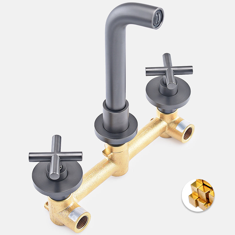 Traditioal Brass Roman Tub Faucet with 2 Cross Handles Tub Faucet Clearhalo 'Bathroom Remodel & Bathroom Fixtures' 'Bathroom Sink Faucets' 'Bathroom Sinks & Faucet Components' 'bathroom_sink_faucets' 'Home Improvement' 'home_improvement' 'home_improvement_bathroom_sink_faucets' 6976573