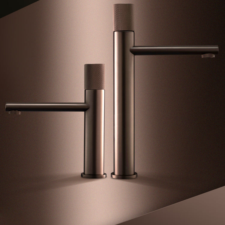 Modern Brass Bathroom Sink Faucet Circular Knob Handle Sink Faucet Clearhalo 'Bathroom Remodel & Bathroom Fixtures' 'Bathroom Sink Faucets' 'Bathroom Sinks & Faucet Components' 'bathroom_sink_faucets' 'Home Improvement' 'home_improvement' 'home_improvement_bathroom_sink_faucets' 6977691