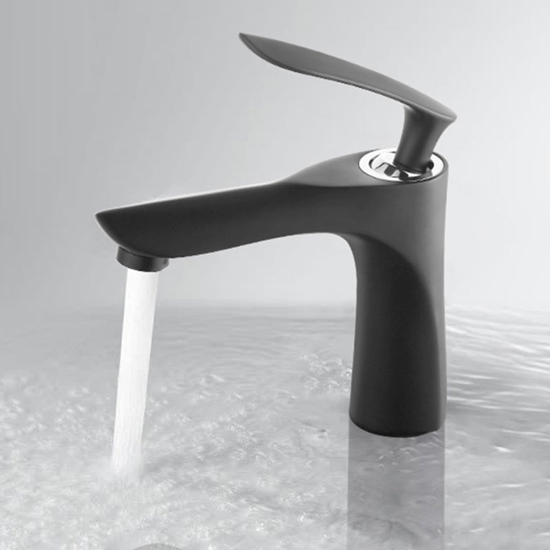 Modern Brass Bathroom Sink Faucet Lever Handles Sink Faucet with 1 Hole Black Low Style Square Clearhalo 'Bathroom Remodel & Bathroom Fixtures' 'Bathroom Sink Faucets' 'Bathroom Sinks & Faucet Components' 'bathroom_sink_faucets' 'Home Improvement' 'home_improvement' 'home_improvement_bathroom_sink_faucets' 6977746