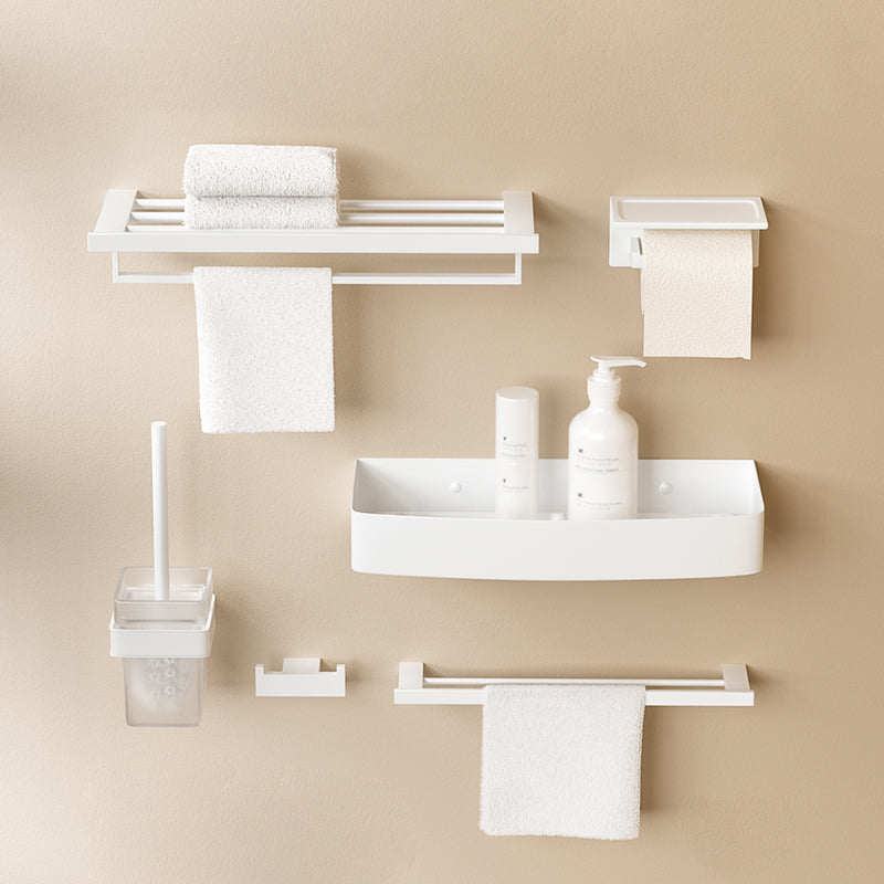Modern Bathroom Accessory Set White Bathroom Accessories Hardware Set Clearhalo 'Bathroom Hardware Sets' 'Bathroom Hardware' 'Bathroom Remodel & Bathroom Fixtures' 'bathroom_hardware_sets' 'Home Improvement' 'home_improvement' 'home_improvement_bathroom_hardware_sets' 6997527
