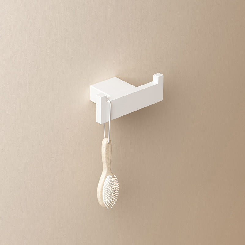Modern Bathroom Accessory Set White Bathroom Accessories Hardware Set Double Hook Clearhalo 'Bathroom Hardware Sets' 'Bathroom Hardware' 'Bathroom Remodel & Bathroom Fixtures' 'bathroom_hardware_sets' 'Home Improvement' 'home_improvement' 'home_improvement_bathroom_hardware_sets' 6997547
