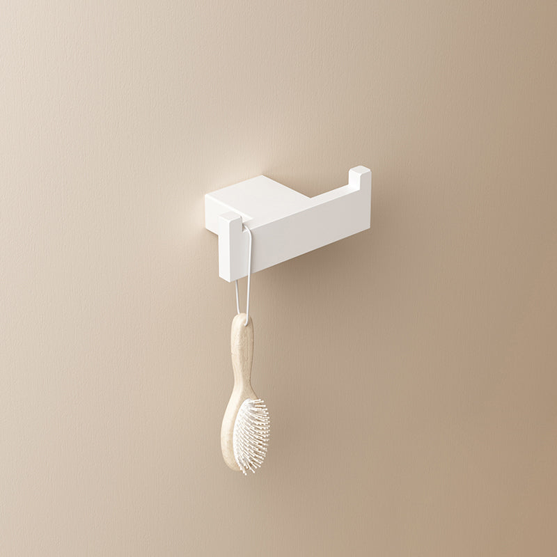 Modern Bathroom Accessory Set White Bathroom Accessories Hardware Set Double Hook Clearhalo 'Bathroom Hardware Sets' 'Bathroom Hardware' 'Bathroom Remodel & Bathroom Fixtures' 'bathroom_hardware_sets' 'Home Improvement' 'home_improvement' 'home_improvement_bathroom_hardware_sets' 6997547