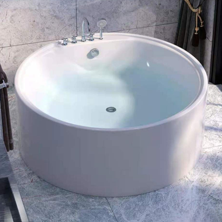Modern Acrylic Round Bath Freestanding Soaking 22.05-inch Tall Tub in White 53"L x 53"W x 22"H Tub with Silver 5-Piece Set Clearhalo 'Bathroom Remodel & Bathroom Fixtures' 'Bathtubs' 'Home Improvement' 'home_improvement' 'home_improvement_bathtubs' 'Showers & Bathtubs' 7003366