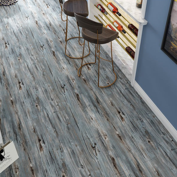 Classic Vinyl Floor Planks Wood Look Self Adhesive Vinyl Plank Flooring Clearhalo 'Flooring 'Home Improvement' 'home_improvement' 'home_improvement_vinyl_flooring' 'Vinyl Flooring' 'vinyl_flooring' Walls and Ceiling' 7010614