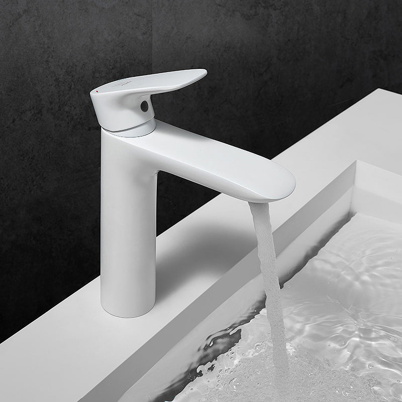 Modern Lever Handles Sink Faucet White Brass Bathroom Sink Faucet Clearhalo 'Bathroom Remodel & Bathroom Fixtures' 'Bathroom Sink Faucets' 'Bathroom Sinks & Faucet Components' 'bathroom_sink_faucets' 'Home Improvement' 'home_improvement' 'home_improvement_bathroom_sink_faucets' 7011172