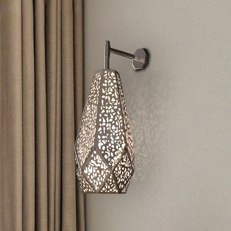 Chrome Finish Diamond Wall Sconce Modern 1 Head Stainless Steel Wall Mount Light with Hollow Out Design Chrome Clearhalo 'Cast Iron' 'Glass' 'Industrial' 'Modern wall lights' 'Modern' 'Tiffany' 'Traditional wall lights' 'Wall Lamps & Sconces' 'Wall Lights' Lighting' 702634
