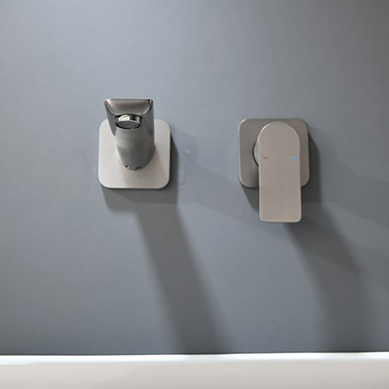 Metal Wall Mounted Bathroom Faucet Modern Widespread Sink Faucet Clearhalo 'Bathroom Remodel & Bathroom Fixtures' 'Bathroom Sink Faucets' 'Bathroom Sinks & Faucet Components' 'bathroom_sink_faucets' 'Home Improvement' 'home_improvement' 'home_improvement_bathroom_sink_faucets' 7031437