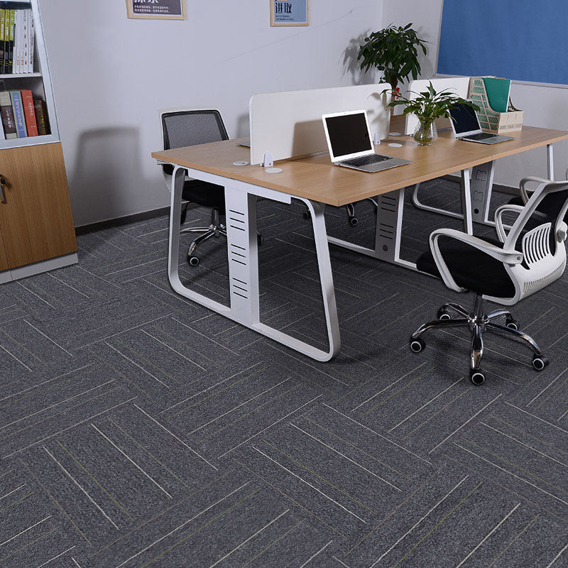Carpet Tile Fade Resistant Non-Skid Solid Color Loose Lay Carpet Tiles Dining Room Matte Black Clearhalo 'Carpet Tiles & Carpet Squares' 'carpet_tiles_carpet_squares' 'Flooring 'Home Improvement' 'home_improvement' 'home_improvement_carpet_tiles_carpet_squares' Walls and Ceiling' 7031651