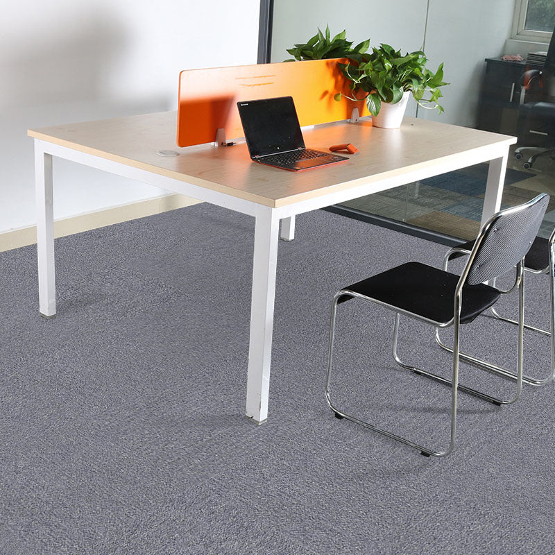 Carpet Tile Fade Resistant Non-Skid Solid Color Loose Lay Carpet Tiles Dining Room Silver Clearhalo 'Carpet Tiles & Carpet Squares' 'carpet_tiles_carpet_squares' 'Flooring 'Home Improvement' 'home_improvement' 'home_improvement_carpet_tiles_carpet_squares' Walls and Ceiling' 7031662