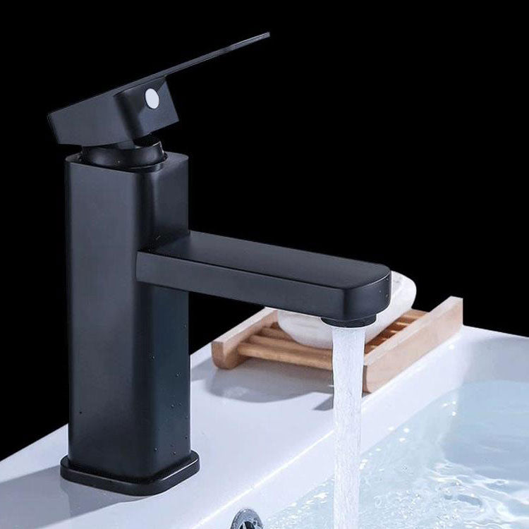 Traditional Undermount Vanity Sink Porcelain Rectangular with Pop-Up Drain Vessel Sink Clearhalo 'Bathroom Remodel & Bathroom Fixtures' 'Bathroom Sinks & Faucet Components' 'Bathroom Sinks' 'bathroom_sink' 'Home Improvement' 'home_improvement' 'home_improvement_bathroom_sink' 7033994