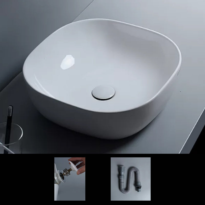 Traditional Vessel Bathroom Sink Porcelain with Faucet Basin Sink 16.5"L x 16.5"W x 5.7"H Unavailiable Sink Clearhalo 'Bathroom Remodel & Bathroom Fixtures' 'Bathroom Sinks & Faucet Components' 'Bathroom Sinks' 'bathroom_sink' 'Home Improvement' 'home_improvement' 'home_improvement_bathroom_sink' 7034049