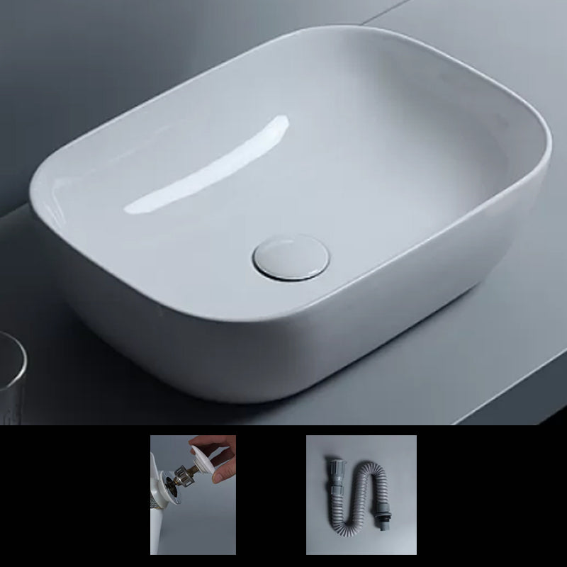 Traditional Vessel Bathroom Sink Porcelain with Faucet Basin Sink 18"L x 12.7"W x 5.4"H Unavailiable Sink Clearhalo 'Bathroom Remodel & Bathroom Fixtures' 'Bathroom Sinks & Faucet Components' 'Bathroom Sinks' 'bathroom_sink' 'Home Improvement' 'home_improvement' 'home_improvement_bathroom_sink' 7034051