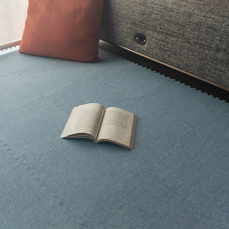 Carpet Tile Non-Skid Fade Resistant Solid Color Interlocking Carpet Tiles Living Room Light Blue Clearhalo 'Carpet Tiles & Carpet Squares' 'carpet_tiles_carpet_squares' 'Flooring 'Home Improvement' 'home_improvement' 'home_improvement_carpet_tiles_carpet_squares' Walls and Ceiling' 7044078