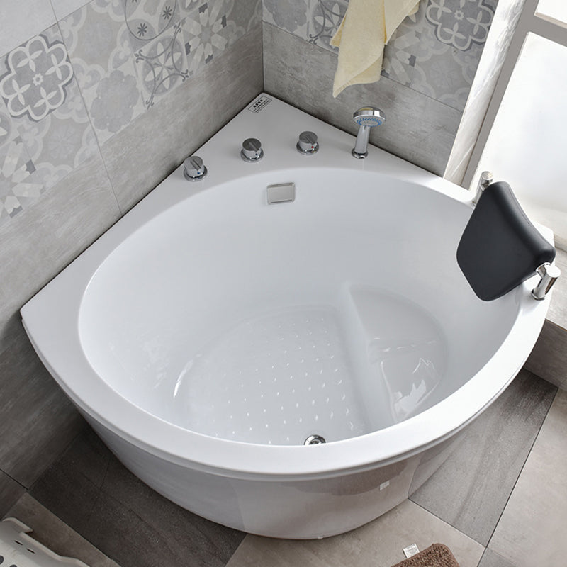 Corner Acrylic Bathtub Soaking White Modern Back to Wall Bath 31.5"L x 31.5"W x 25.5"H Right Tub with Silver 5-Piece Set Clearhalo 'Bathroom Remodel & Bathroom Fixtures' 'Bathtubs' 'Home Improvement' 'home_improvement' 'home_improvement_bathtubs' 'Showers & Bathtubs' 7056261