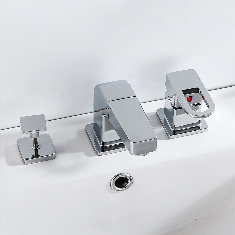 Bathroom Faucet Lever Handle Brass Handheld Head Sink Faucet Clearhalo 'Bathroom Remodel & Bathroom Fixtures' 'Bathroom Sink Faucets' 'Bathroom Sinks & Faucet Components' 'bathroom_sink_faucets' 'Home Improvement' 'home_improvement' 'home_improvement_bathroom_sink_faucets' 7062991