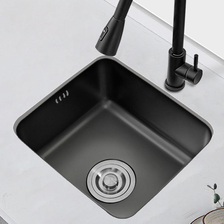 Contemporary Stainless Steel Sink in black with Strainer Drop-In Kitchen Sink Clearhalo 'Home Improvement' 'home_improvement' 'home_improvement_kitchen_sinks' 'Kitchen Remodel & Kitchen Fixtures' 'Kitchen Sinks & Faucet Components' 'Kitchen Sinks' 'kitchen_sinks' 7063411