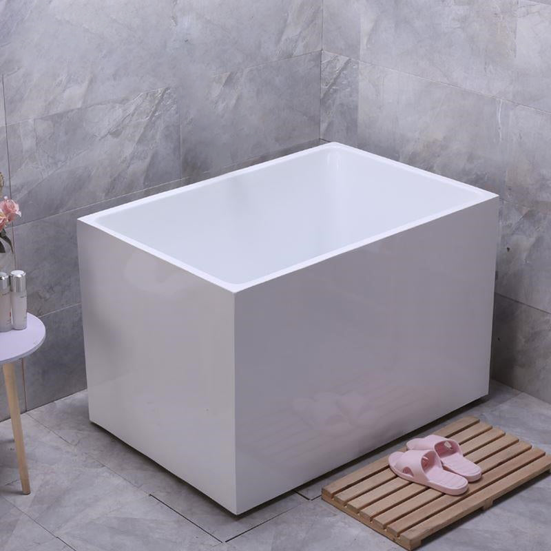 White Modern Bathtub Freestanding Acrylic Soaking Rectangular Bath Without Seat Tub Clearhalo 'Bathroom Remodel & Bathroom Fixtures' 'Bathtubs' 'Home Improvement' 'home_improvement' 'home_improvement_bathtubs' 'Showers & Bathtubs' 7069808