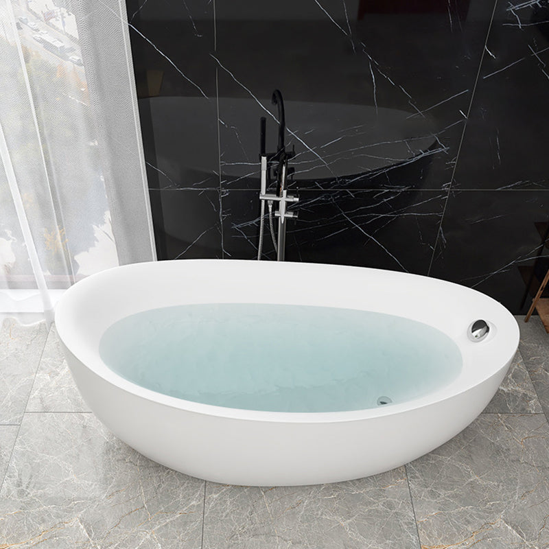 White Freestanding Bath Acrylic Soaking Oval Modern Bathtub Clearhalo 'Bathroom Remodel & Bathroom Fixtures' 'Bathtubs' 'Home Improvement' 'home_improvement' 'home_improvement_bathtubs' 'Showers & Bathtubs' 7069885