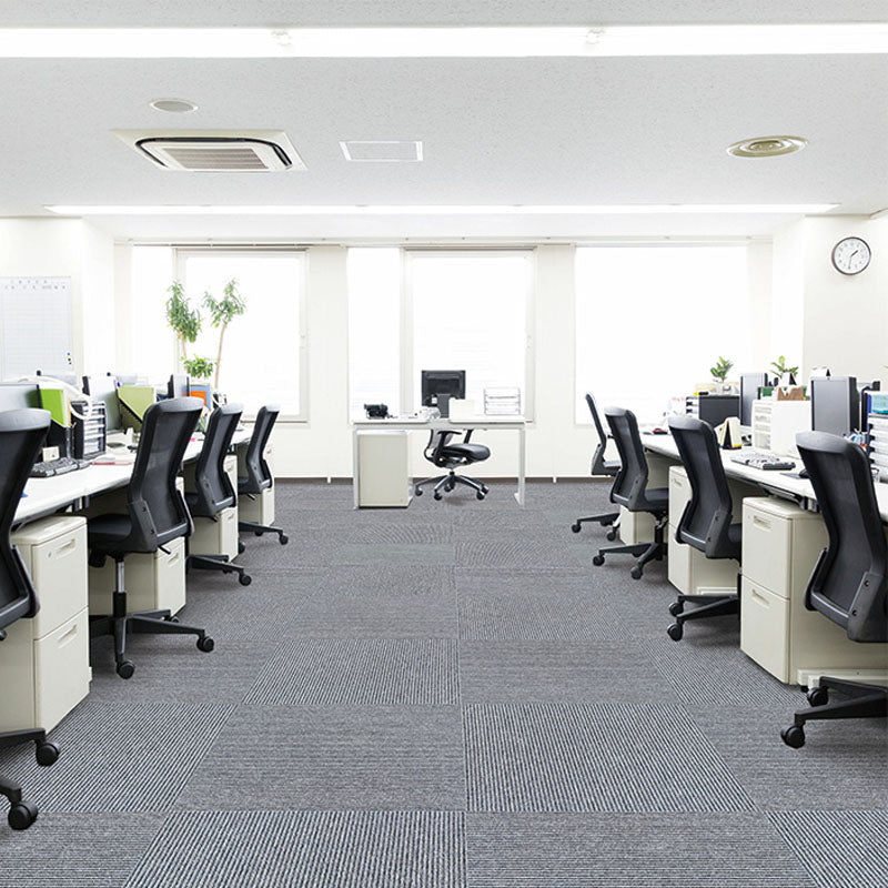 Modern Carpet Tiles Self Adhesive Level Loop Stain Resistant Carpet Tile Pewter 1 Set for Wallboard (32 Pieces * 1) Vinyl Clearhalo 'Carpet Tiles & Carpet Squares' 'carpet_tiles_carpet_squares' 'Flooring 'Home Improvement' 'home_improvement' 'home_improvement_carpet_tiles_carpet_squares' Walls and Ceiling' 7078370