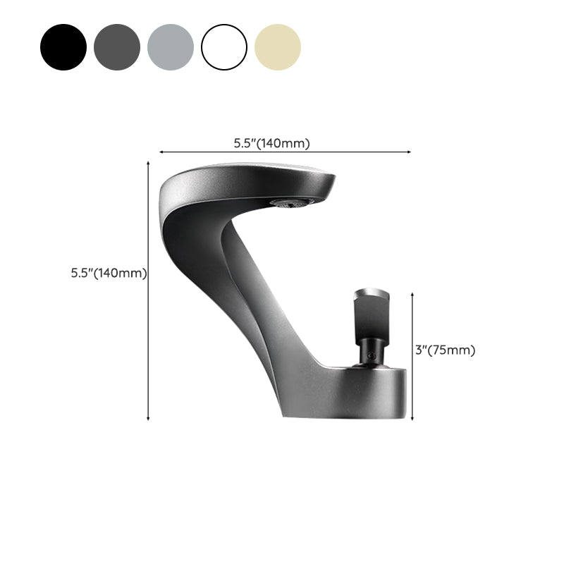 Modern Style Faucet Bathroom Lever Handle Brass Washroom Faucet Clearhalo 'Bathroom Remodel & Bathroom Fixtures' 'Bathroom Sink Faucets' 'Bathroom Sinks & Faucet Components' 'bathroom_sink_faucets' 'Home Improvement' 'home_improvement' 'home_improvement_bathroom_sink_faucets' 7078522