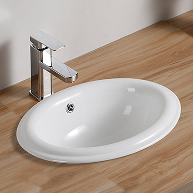 Traditional Drop-in Bathroom Sink Oval Porcelain with Overflow and Faucet Basin Clearhalo 'Bathroom Remodel & Bathroom Fixtures' 'Bathroom Sinks & Faucet Components' 'Bathroom Sinks' 'bathroom_sink' 'Home Improvement' 'home_improvement' 'home_improvement_bathroom_sink' 7079346