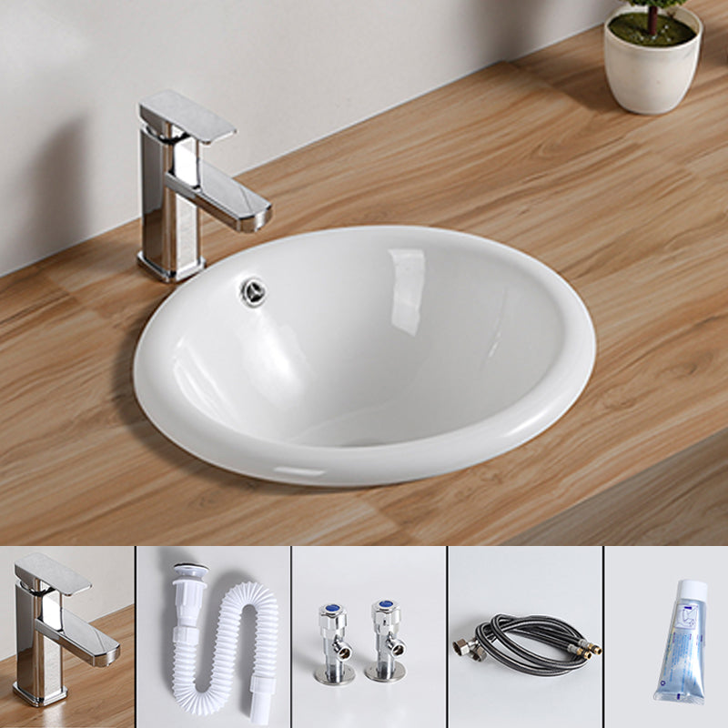 Traditional Drop-in Bathroom Sink Oval Porcelain with Overflow and Faucet Basin 17"L x 17"W x 8"H Sink with Faucet Clearhalo 'Bathroom Remodel & Bathroom Fixtures' 'Bathroom Sinks & Faucet Components' 'Bathroom Sinks' 'bathroom_sink' 'Home Improvement' 'home_improvement' 'home_improvement_bathroom_sink' 7079362