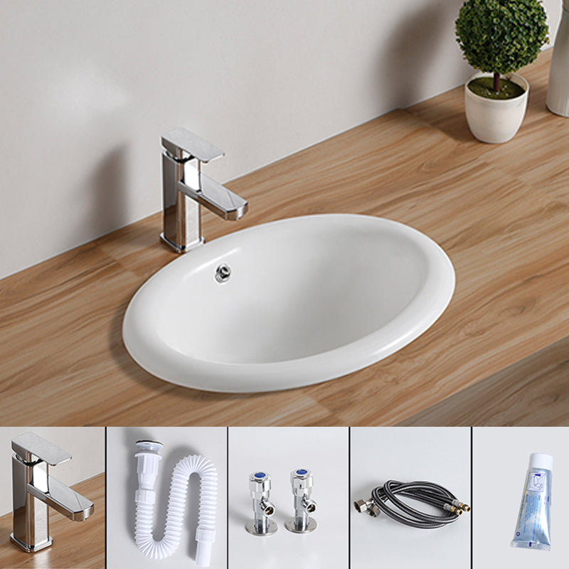 Traditional Drop-in Bathroom Sink Oval Porcelain with Overflow and Faucet Basin 16"L x 13"W x 6"H Sink with Faucet Clearhalo 'Bathroom Remodel & Bathroom Fixtures' 'Bathroom Sinks & Faucet Components' 'Bathroom Sinks' 'bathroom_sink' 'Home Improvement' 'home_improvement' 'home_improvement_bathroom_sink' 7079366