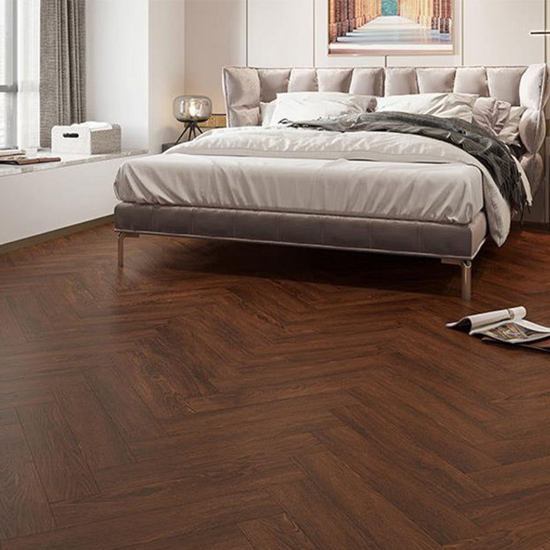 Contemporary Laminate Plank Flooring Click-Lock Laminate Floor with Waterproof Brown Clearhalo 'Flooring 'Home Improvement' 'home_improvement' 'home_improvement_laminate_flooring' 'Laminate Flooring' 'laminate_flooring' Walls and Ceiling' 7097827