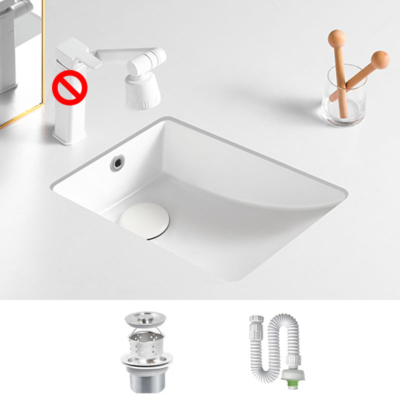Traditional Undermount Bathroom Sink Rectangular with Faucet Basin Sink 10"L x 17"W x 6"H Sink Clearhalo 'Bathroom Remodel & Bathroom Fixtures' 'Bathroom Sinks & Faucet Components' 'Bathroom Sinks' 'bathroom_sink' 'Home Improvement' 'home_improvement' 'home_improvement_bathroom_sink' 7099051