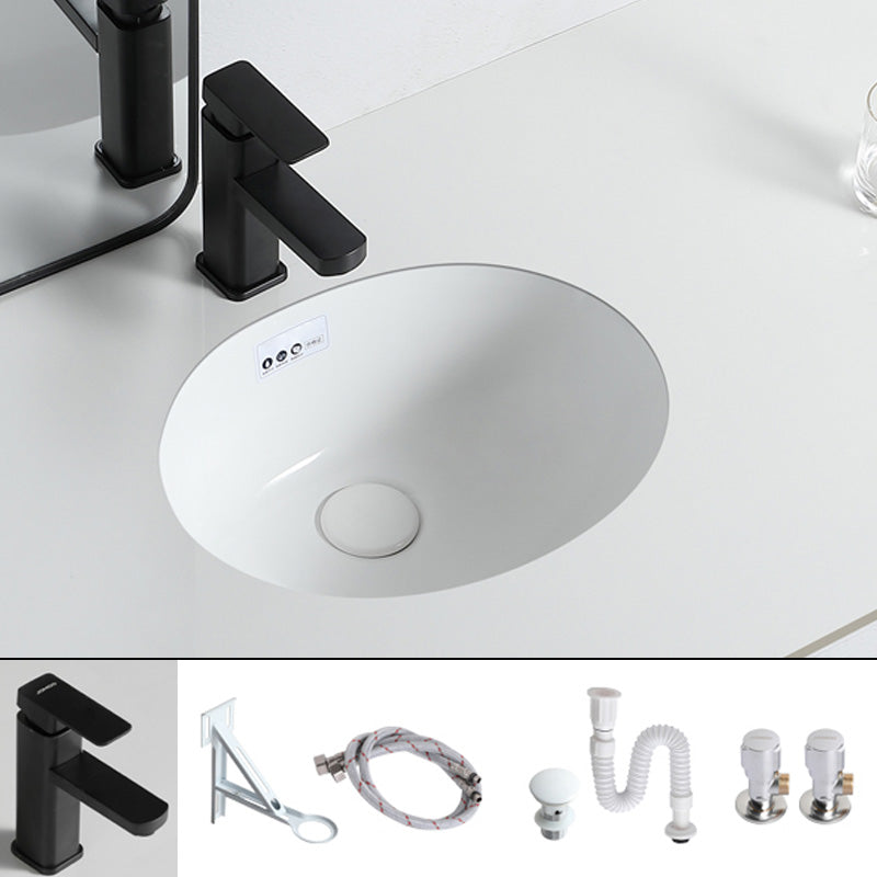 Traditional Undermount Bathroom Sink Porcelain with Overflow and Drain Assembly Basin Sink 17"L x 13"W x 7"H Sink with Faucet Clearhalo 'Bathroom Remodel & Bathroom Fixtures' 'Bathroom Sinks & Faucet Components' 'Bathroom Sinks' 'bathroom_sink' 'Home Improvement' 'home_improvement' 'home_improvement_bathroom_sink' 7099091