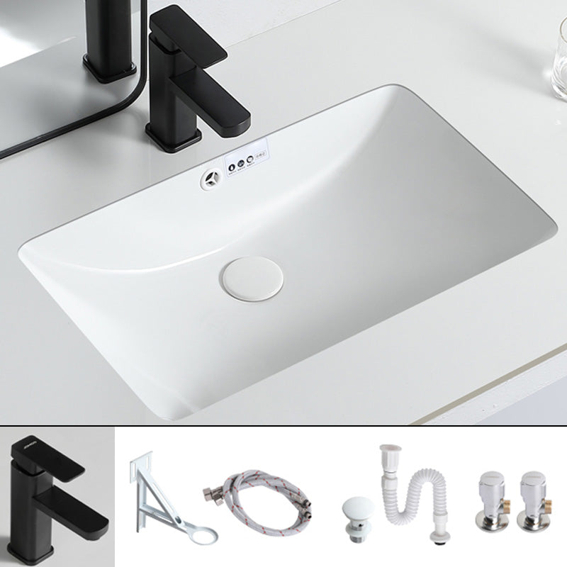 Traditional Undermount Bathroom Sink Porcelain with Overflow and Drain Assembly Basin Sink 24"L x 15"W x 7"H Sink with Faucet Clearhalo 'Bathroom Remodel & Bathroom Fixtures' 'Bathroom Sinks & Faucet Components' 'Bathroom Sinks' 'bathroom_sink' 'Home Improvement' 'home_improvement' 'home_improvement_bathroom_sink' 7099093