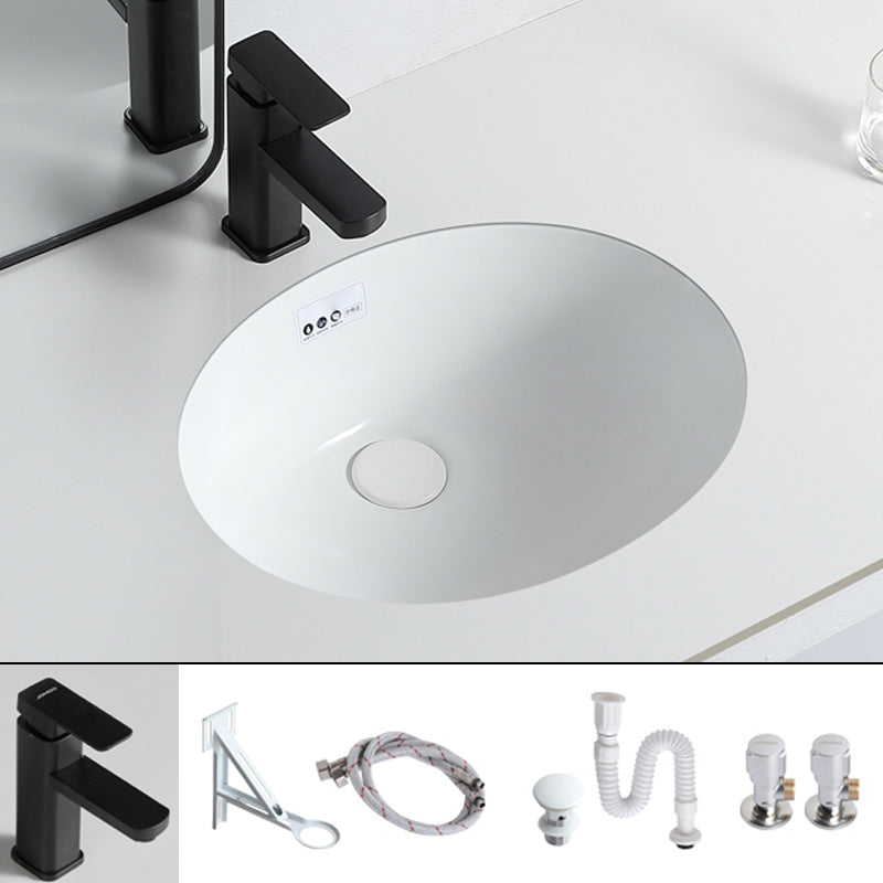 Traditional Undermount Bathroom Sink Porcelain with Overflow and Drain Assembly Basin Sink 18"L x 15"W x 7"H Sink with Faucet Clearhalo 'Bathroom Remodel & Bathroom Fixtures' 'Bathroom Sinks & Faucet Components' 'Bathroom Sinks' 'bathroom_sink' 'Home Improvement' 'home_improvement' 'home_improvement_bathroom_sink' 7099098