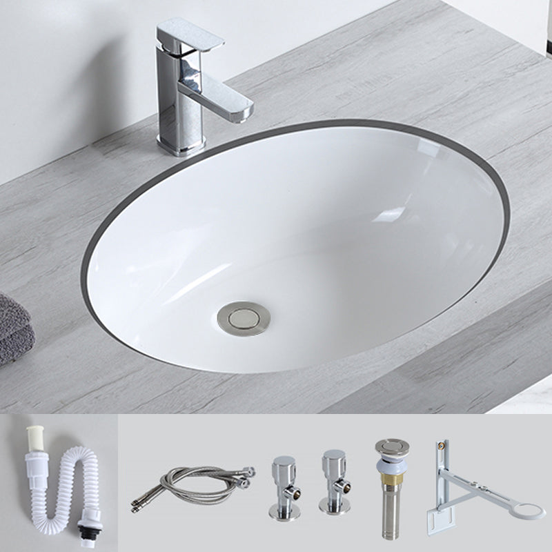Traditional Undermount Bathroom Sink Porcelain with Pop-Up Drain Basin 24"L x 17"W x 8"H Sink with Faucet Clearhalo 'Bathroom Remodel & Bathroom Fixtures' 'Bathroom Sinks & Faucet Components' 'Bathroom Sinks' 'bathroom_sink' 'Home Improvement' 'home_improvement' 'home_improvement_bathroom_sink' 7099154