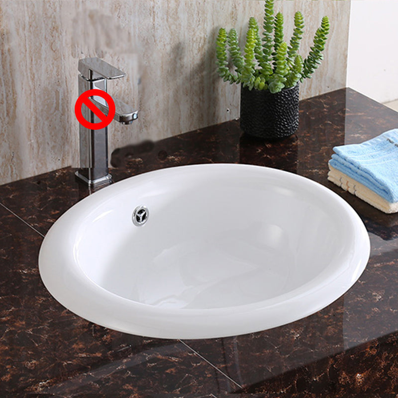 Traditional Drop-in Bathroom Sink Oval Porcelain with Faucet Basin Sink 17.7"L x 14.2"W x 7.1"H Sink Clearhalo 'Bathroom Remodel & Bathroom Fixtures' 'Bathroom Sinks & Faucet Components' 'Bathroom Sinks' 'bathroom_sink' 'Home Improvement' 'home_improvement' 'home_improvement_bathroom_sink' 7109970