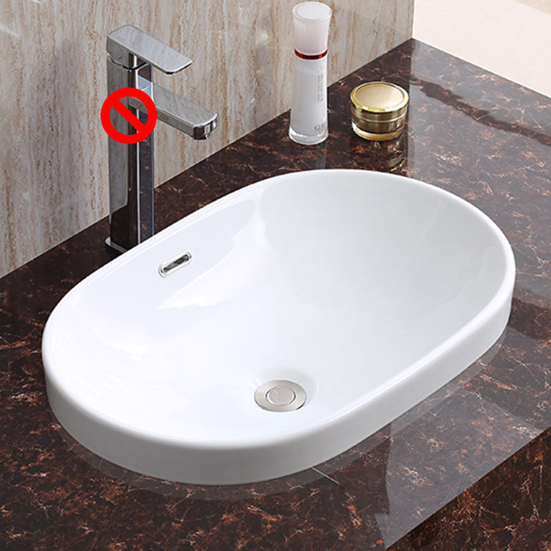 Traditional Drop-in Bathroom Sink Oval Porcelain with Faucet Basin Sink 24"L x 16"W x 6"H Sink Clearhalo 'Bathroom Remodel & Bathroom Fixtures' 'Bathroom Sinks & Faucet Components' 'Bathroom Sinks' 'bathroom_sink' 'Home Improvement' 'home_improvement' 'home_improvement_bathroom_sink' 7109972