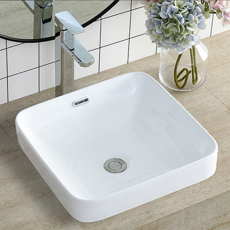Traditional Drop-in Bathroom Sink Oval Porcelain with Faucet Basin Sink Clearhalo 'Bathroom Remodel & Bathroom Fixtures' 'Bathroom Sinks & Faucet Components' 'Bathroom Sinks' 'bathroom_sink' 'Home Improvement' 'home_improvement' 'home_improvement_bathroom_sink' 7109984