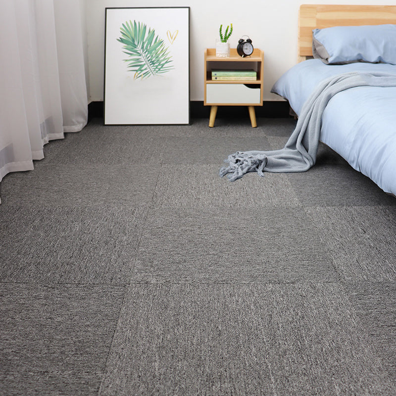 Modern Carpet Floor Tile Self Adhesive Level Loop Stain Resistant Carpet Tile Medium Grey 4-Piece Set Clearhalo 'Carpet Tiles & Carpet Squares' 'carpet_tiles_carpet_squares' 'Flooring 'Home Improvement' 'home_improvement' 'home_improvement_carpet_tiles_carpet_squares' Walls and Ceiling' 7110285