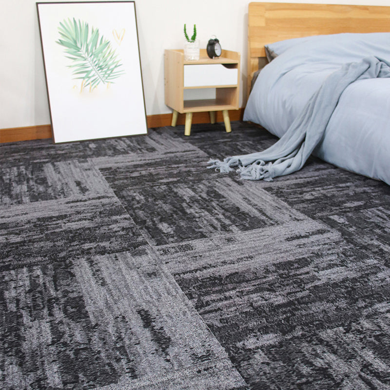 Modern Carpet Floor Tile Self Adhesive Level Loop Stain Resistant Carpet Tile Black-Gray 4-Piece Set Non-Woven Fabric Clearhalo 'Carpet Tiles & Carpet Squares' 'carpet_tiles_carpet_squares' 'Flooring 'Home Improvement' 'home_improvement' 'home_improvement_carpet_tiles_carpet_squares' Walls and Ceiling' 7110298