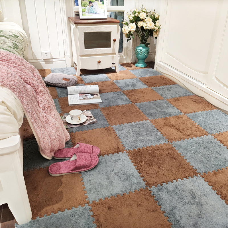 Modern Carpet Floor Tile Interlocking Plush Cut Non-Skid Tiles and Carpet Gray Coffee Clearhalo 'Carpet Tiles & Carpet Squares' 'carpet_tiles_carpet_squares' 'Flooring 'Home Improvement' 'home_improvement' 'home_improvement_carpet_tiles_carpet_squares' Walls and Ceiling' 7110416