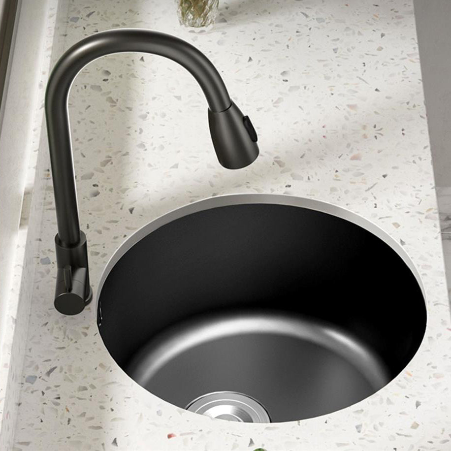 Single Bowl Stainless Steel Sink in black with Strainer Undermount Kitchen Sink Clearhalo 'Home Improvement' 'home_improvement' 'home_improvement_kitchen_sinks' 'Kitchen Remodel & Kitchen Fixtures' 'Kitchen Sinks & Faucet Components' 'Kitchen Sinks' 'kitchen_sinks' 7110925