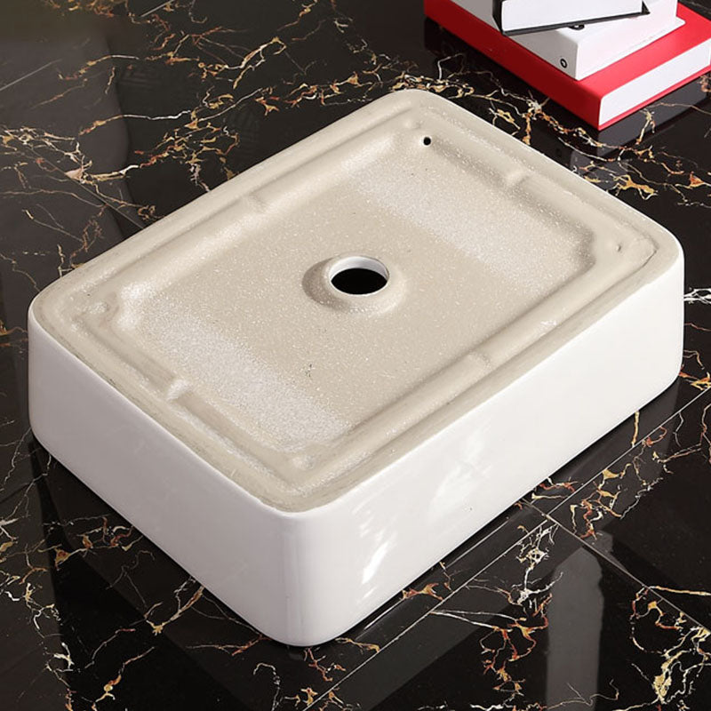 Vitreous China Vessel Lavatory Sink Contemporary Vessel Bathroom Sink Clearhalo 'Bathroom Remodel & Bathroom Fixtures' 'Bathroom Sinks & Faucet Components' 'Bathroom Sinks' 'bathroom_sink' 'Home Improvement' 'home_improvement' 'home_improvement_bathroom_sink' 7111098