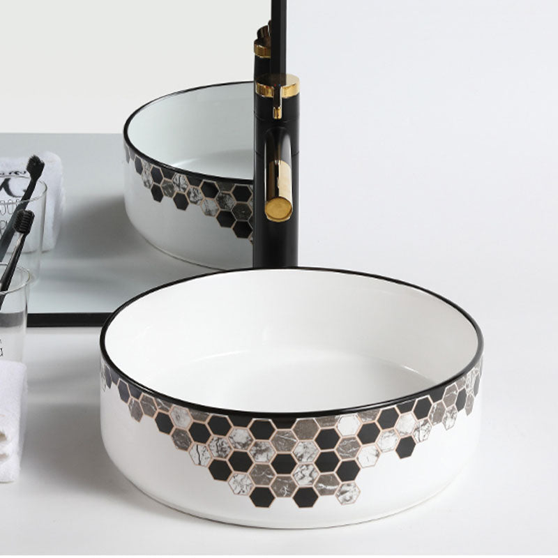 Modern Vessel Bathroom Sink Rectangular Porcelain with Pop-Up Drain Vessel Lavatory Sink Clearhalo 'Bathroom Remodel & Bathroom Fixtures' 'Bathroom Sinks & Faucet Components' 'Bathroom Sinks' 'bathroom_sink' 'Home Improvement' 'home_improvement' 'home_improvement_bathroom_sink' 7111189