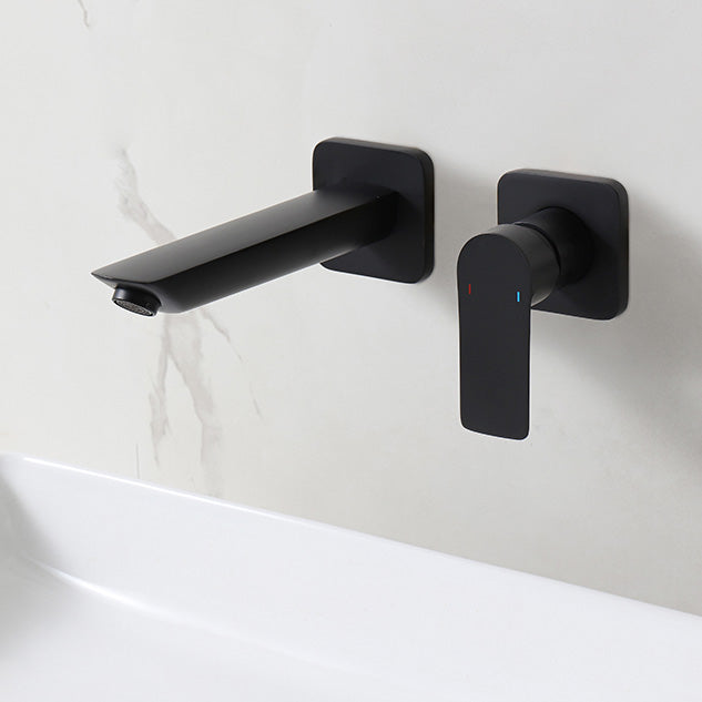 Lever Single-Handle Wall Mounted Modern Low Arc Metal Wall Mount Clearhalo 'Bathroom Remodel & Bathroom Fixtures' 'Bathtub Faucets' 'bathtub_faucets' 'Home Improvement' 'home_improvement' 'home_improvement_bathtub_faucets' 7111905