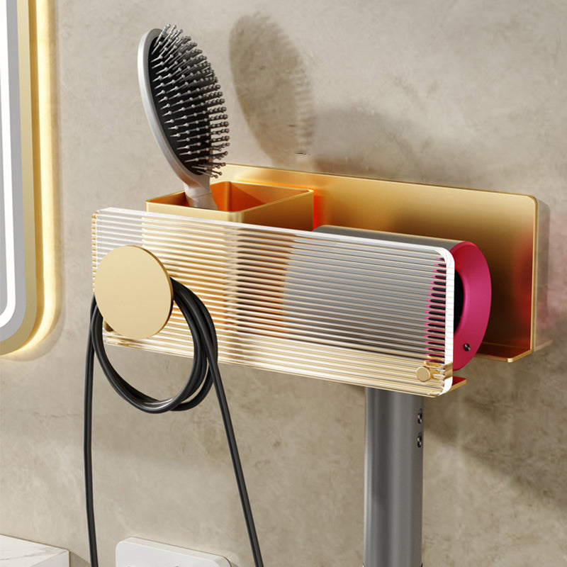 Modern Bathroom Accessory Set in Gold Metal and Acrylic Bath Hardware Set Shelves Clearhalo 'Bathroom Hardware Sets' 'Bathroom Hardware' 'Bathroom Remodel & Bathroom Fixtures' 'bathroom_hardware_sets' 'Home Improvement' 'home_improvement' 'home_improvement_bathroom_hardware_sets' 7116276