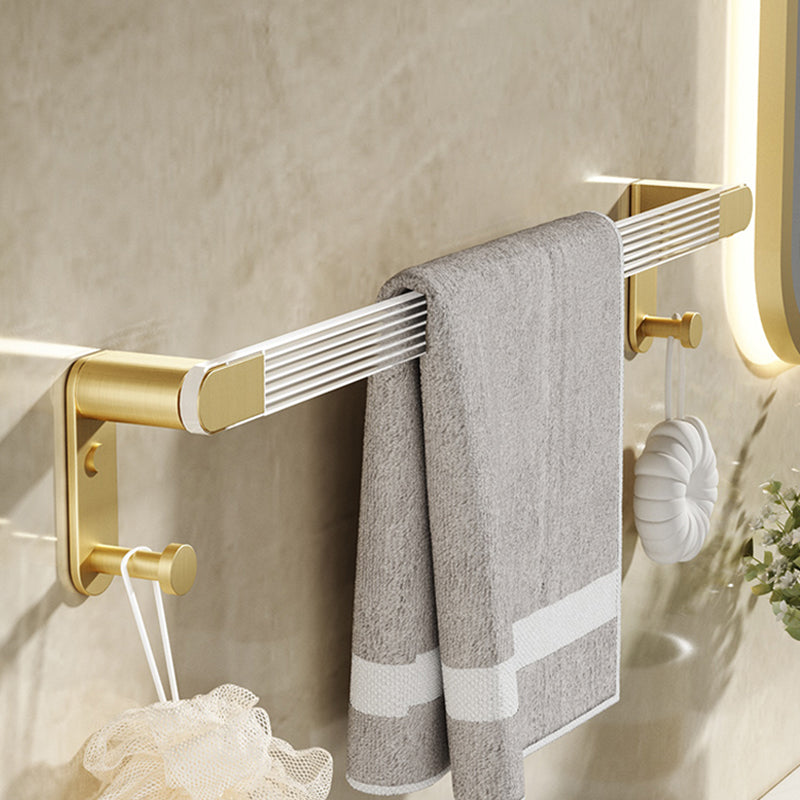 Modern Bathroom Accessory Set in Gold Metal and Acrylic Bath Hardware Set Towel Bar (Single Rod) Clearhalo 'Bathroom Hardware Sets' 'Bathroom Hardware' 'Bathroom Remodel & Bathroom Fixtures' 'bathroom_hardware_sets' 'Home Improvement' 'home_improvement' 'home_improvement_bathroom_hardware_sets' 7116285