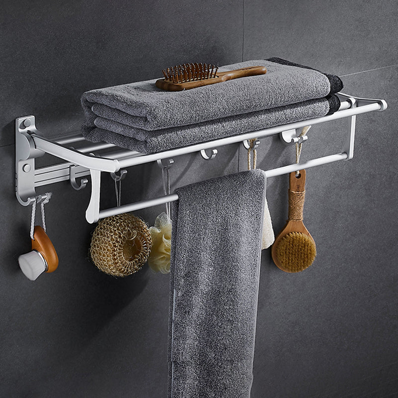 Contemporary Silver Metal Bathroom Accessory Kit with Towel Bar Clearhalo 'Bathroom Hardware Sets' 'Bathroom Hardware' 'Bathroom Remodel & Bathroom Fixtures' 'bathroom_hardware_sets' 'Home Improvement' 'home_improvement' 'home_improvement_bathroom_hardware_sets' 7116645