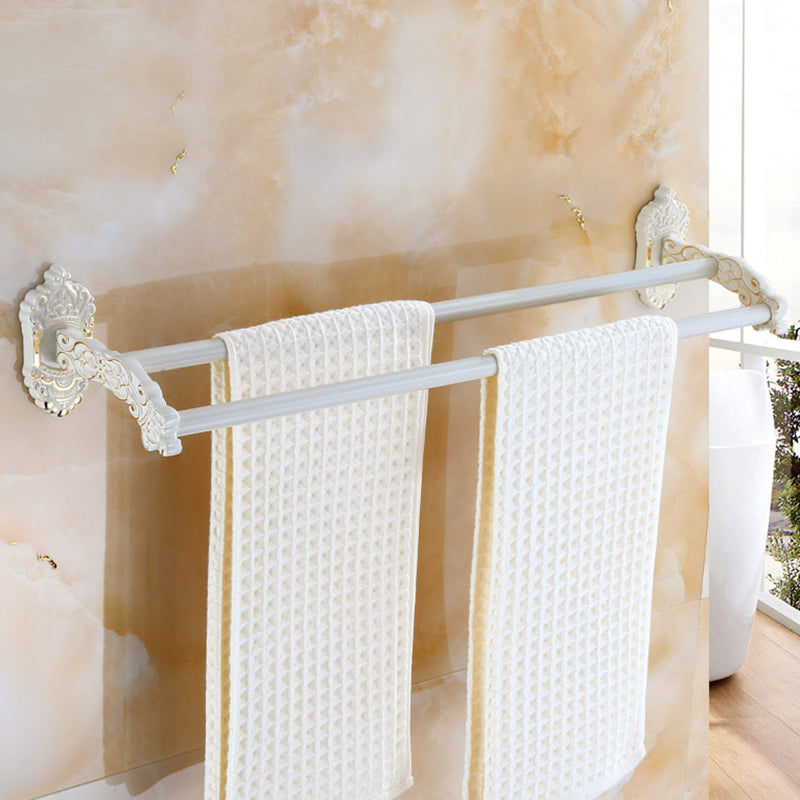 Traditional Metal Bathroom Accessories Hardware Set with Paper Holder Not Available Towel Bar Clearhalo 'Bathroom Hardware Sets' 'Bathroom Hardware' 'Bathroom Remodel & Bathroom Fixtures' 'bathroom_hardware_sets' 'Home Improvement' 'home_improvement' 'home_improvement_bathroom_hardware_sets' 7116951